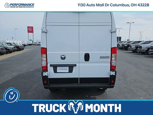 New 2025 RAM ProMaster 2500 w/ Quick Order Package 22G SLT image 6