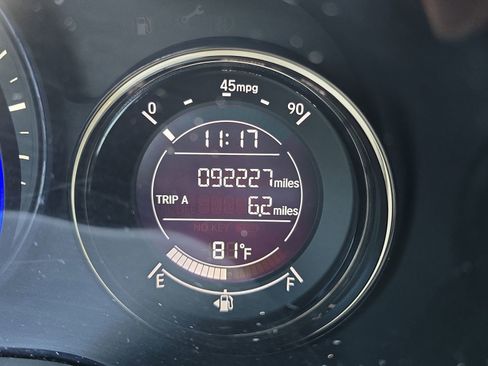 Used 2018 Honda HR-V EX image 28