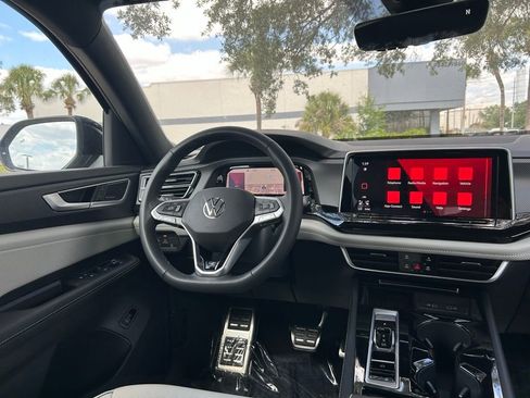 New 2026 Volkswagen Atlas Cross Sport SEL Premium R-Line AWD/4WD image 9