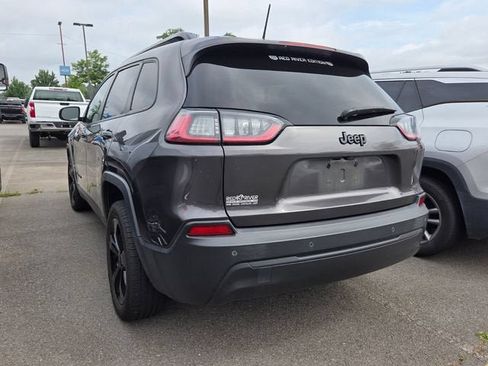 Used 2021 Jeep Cherokee Latitude Plus FWD image 5