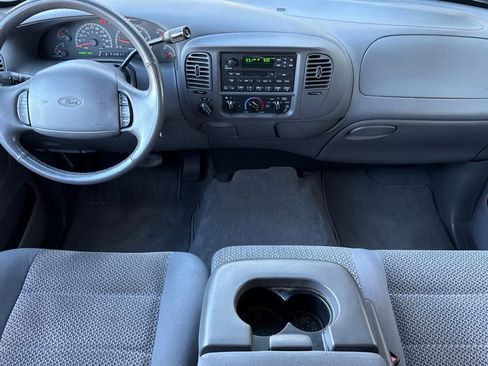Used 2002 Ford F150 XLT image 14