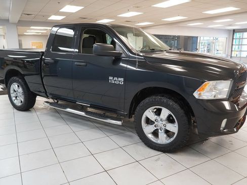 Used 2018 RAM 1500 Express w/ Express Value Package AWD/4WD image 13