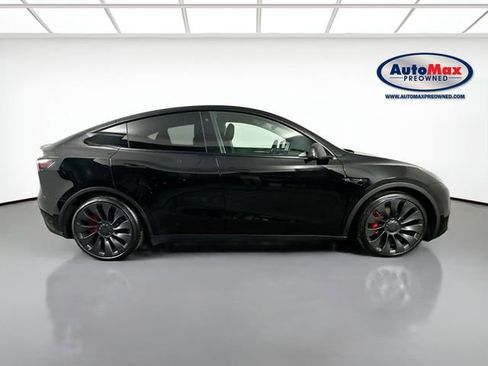 Used 2023 Tesla Model Y Performance AWD/4WD image 10
