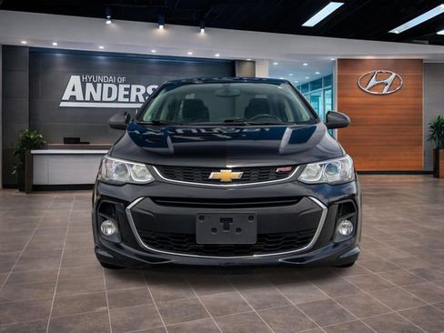 Used 2017 Chevrolet Sonic LT w/ Convenience Package FWD image 3