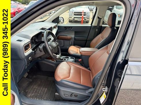 Used 2022 Ford Maverick Lariat w/ Lariat Luxury Package AWD/4WD image 2