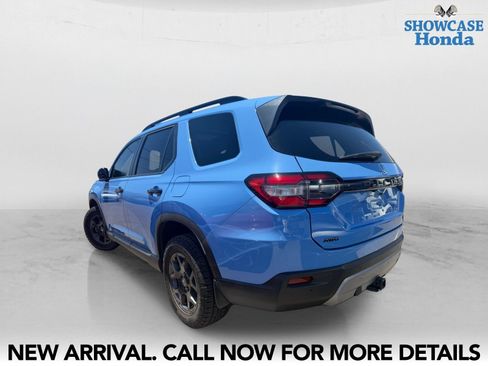 Used 2024 Honda Pilot TrailSport image 4