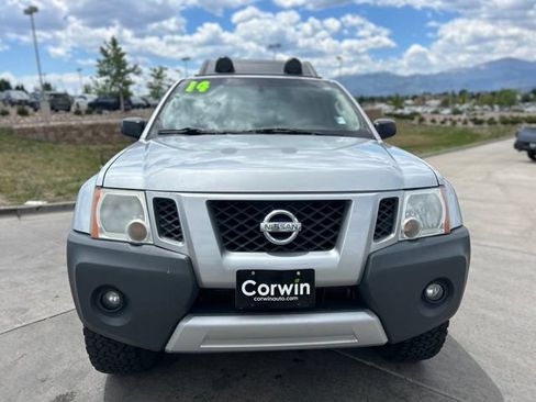 Used 2014 Nissan Xterra PRO-4X w/ Pro-4x Leather Package AWD/4WD image 2
