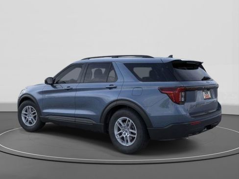 New 2026 Ford Explorer Active RWD image 4