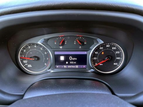 Used 2023 GMC Acadia SLT w/ Preferred Package AWD/4WD image 22