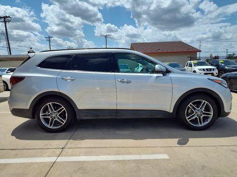 Used 2017 Hyundai Santa Fe FWD w/ Cargo Package image 3