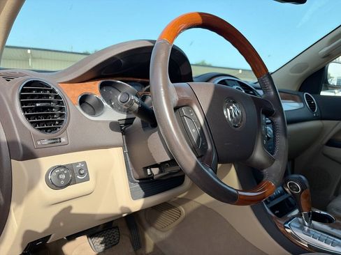 Used 2010 Buick Enclave CXL FWD image 11