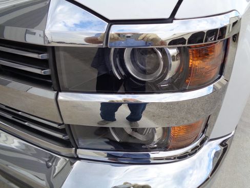 Used 2015 Chevrolet Silverado 2500 LT w/ LT Convenience Package image 84