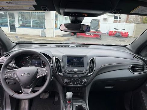 Used 2023 Chevrolet Equinox RS image 11