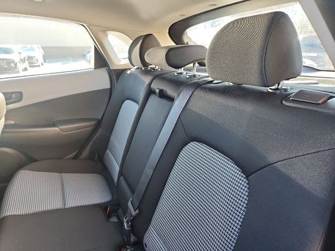 Used 2021 Hyundai Kona SE image 25