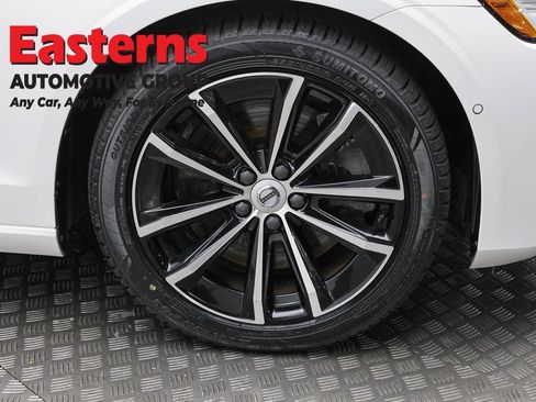 Used 2023 Volvo S60 T8 Plus AWD/4WD image 31