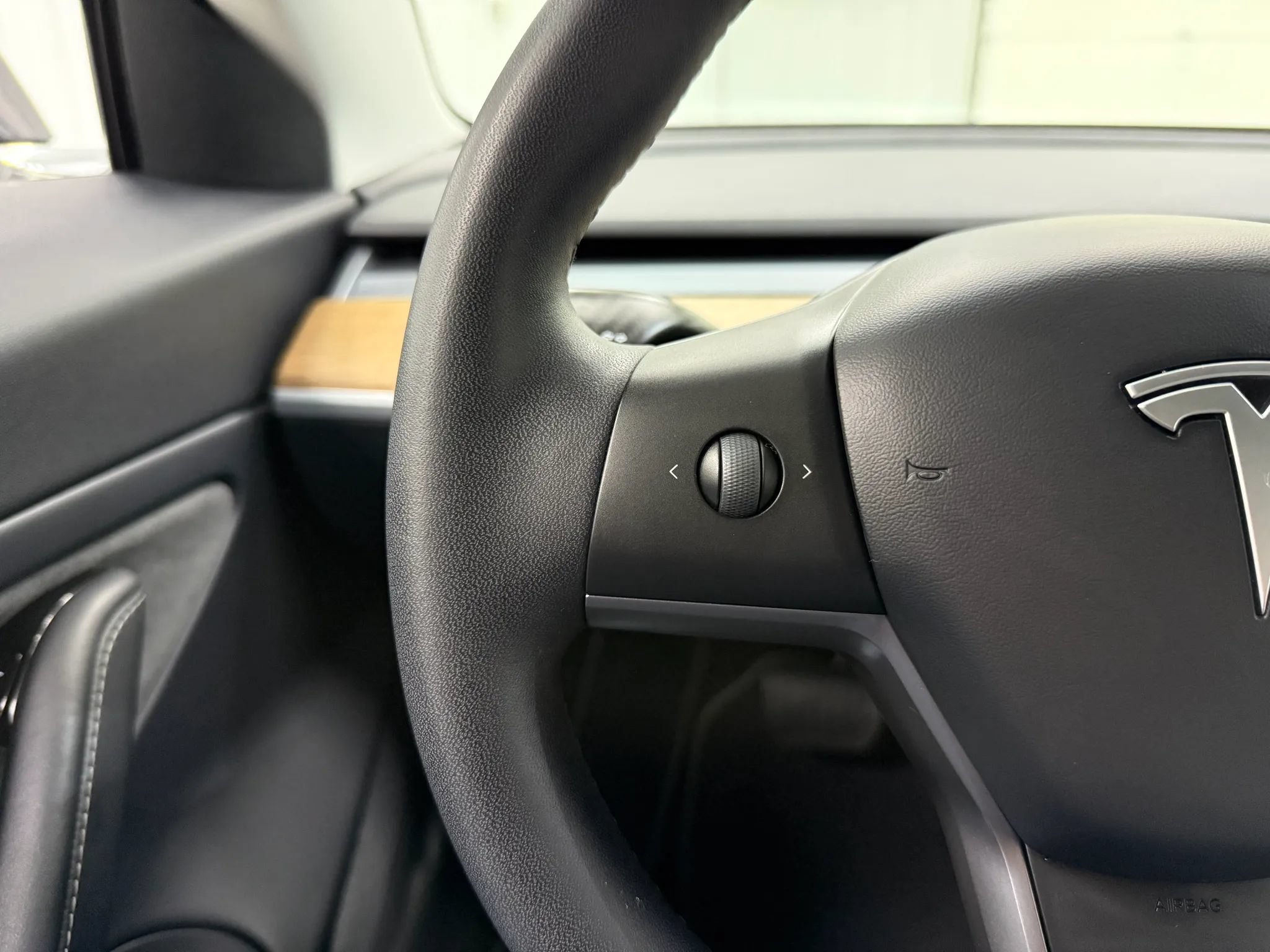 Used 2020 Tesla Model 3 Long Range AWD/4WD image 25