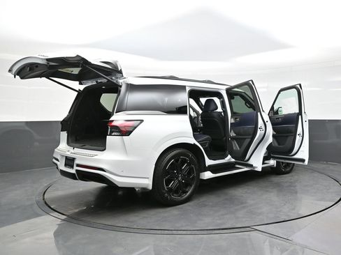 New 2026 INFINITI QX80 4WD w/ Sport Exterior Package image 44