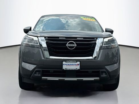Used 2022 Nissan Pathfinder SL AWD/4WD image 18
