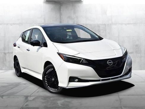 Used 2024 Nissan Leaf SV Plus image 2