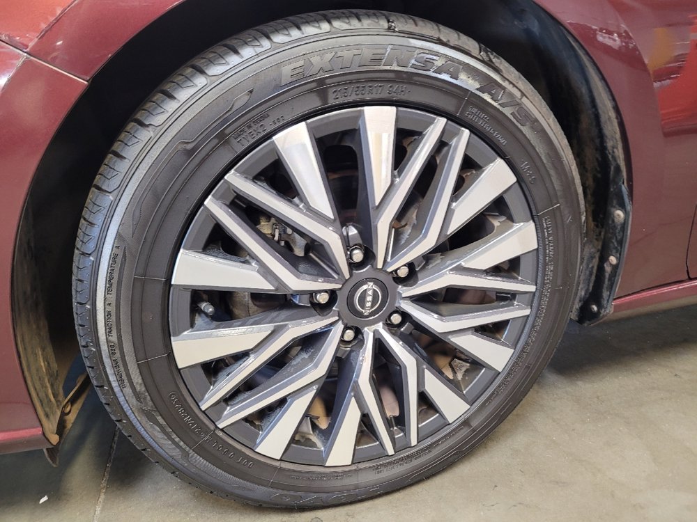 Used 2023 Nissan Altima 2.5 SV FWD image 31