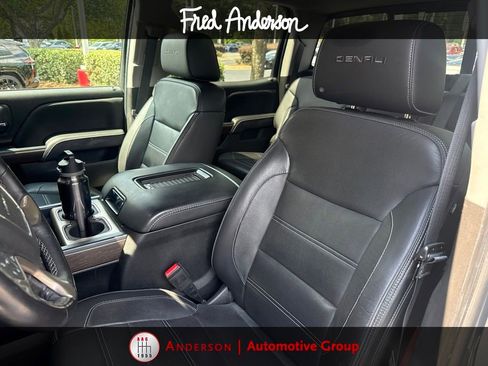 Used 2018 GMC Sierra 1500 Denali AWD/4WD image 3