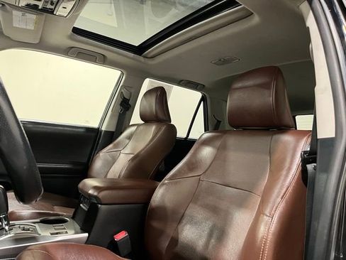 Used 2015 Toyota 4Runner Limited image 17