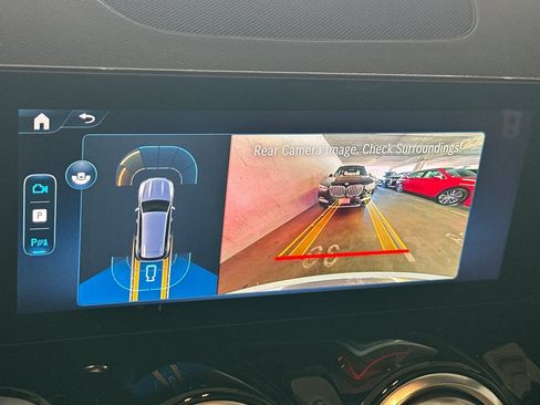 New 2025 Mercedes-Benz GLB 250 4MATIC image 18