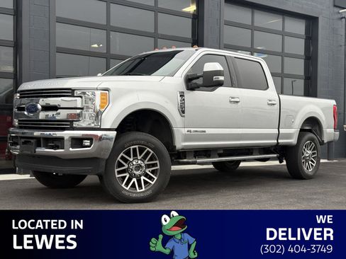 Used 2017 Ford F250 Lariat w/ Lariat Value Package image 1