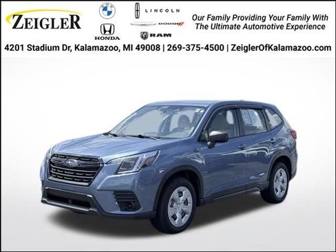 Used 2023 Subaru Forester AWD/4WD image 1