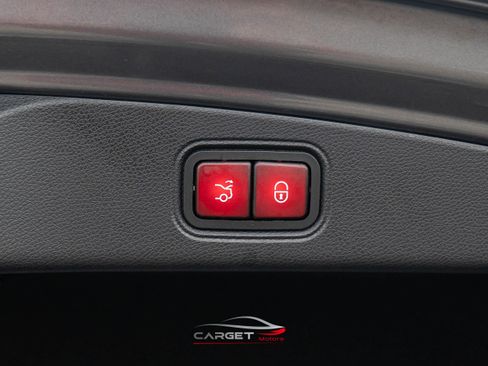 Used 2018 Mercedes-Benz E 400 Coupe w/ Premium 1 Package image 41