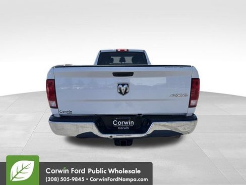 Used 2018 RAM 2500 Tradesman w/ Chrome Appearance Group AWD/4WD image 6