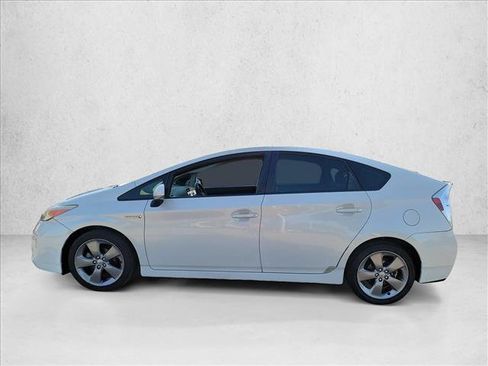 Used 2015 Toyota Prius Persona Series FWD image 8