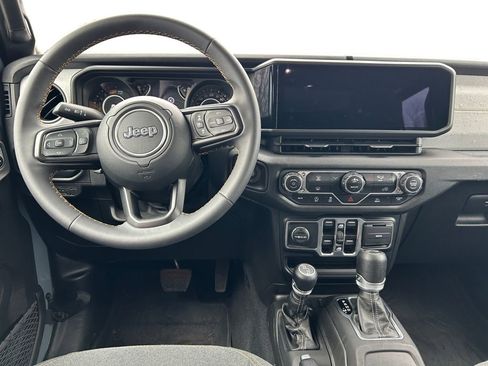 Used 2024 Jeep Wrangler Sport S image 10