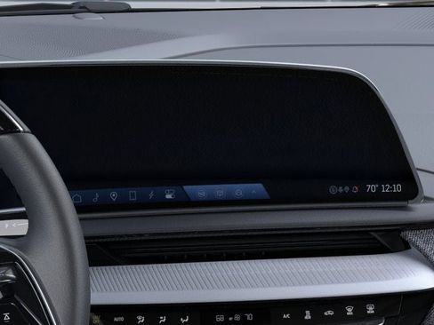 New 2026 Cadillac Optiq Luxury 1 image 20