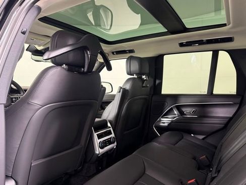 Certified 2026 Land Rover Range Rover SE AWD/4WD image 16