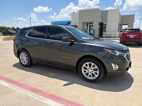 Used 2018 Chevrolet Equinox LT FWD image 6