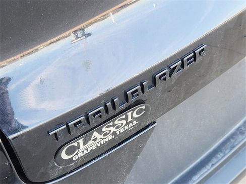 Used 2023 Chevrolet TrailBlazer LS FWD image 10
