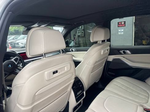 Used 2020 BMW X5 M50i w/ Premium Package AWD/4WD image 30