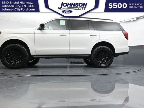 New 2025 Ford Expedition Active AWD/4WD image 28
