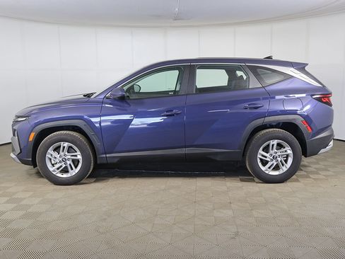 Used 2025 Hyundai Tucson SE AWD/4WD image 11