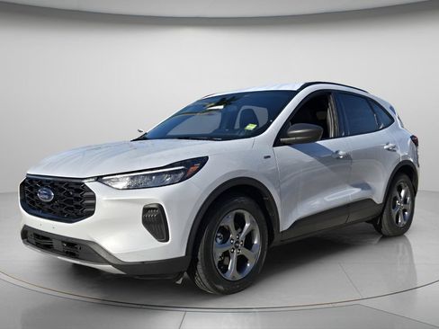 Used 2025 Ford Escape ST-Line FWD image 9