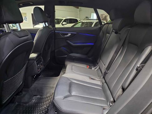 Used 2021 Audi Q8 Premium Plus w/ Premium Plus Package image 16
