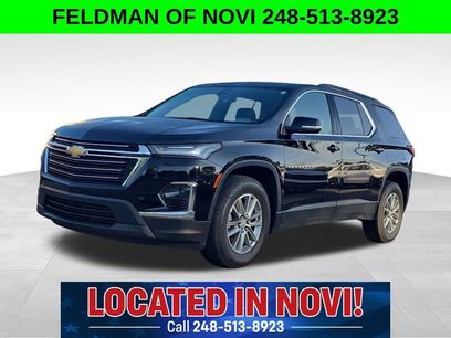 Used 2023 Chevrolet Traverse LT