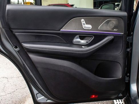 Used 2022 Mercedes-Benz GLS 450 4MATIC image 12