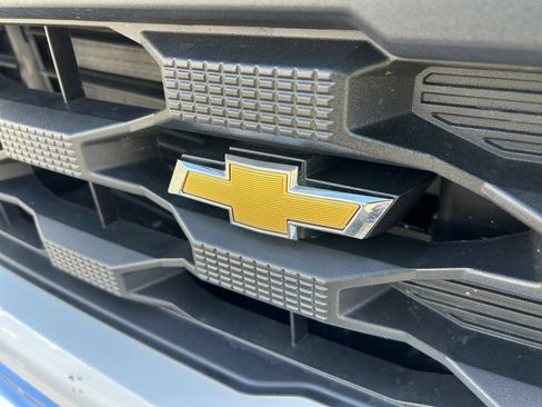 Used 2025 Chevrolet Silverado 1500 W/T RWD image 32