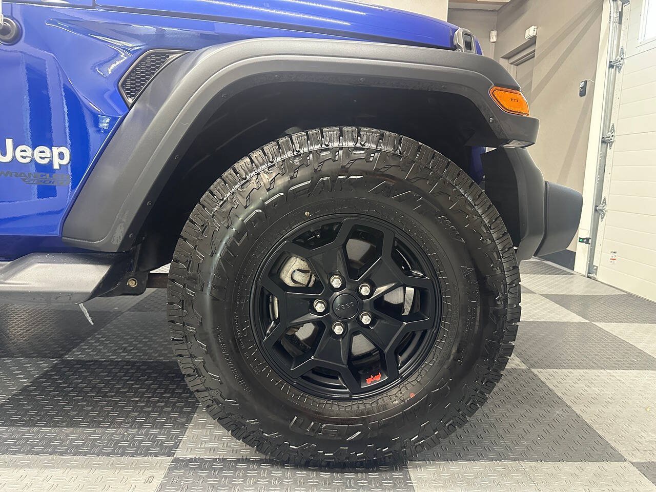 Used 2018 Jeep Wrangler Sport AWD/4WD image 8