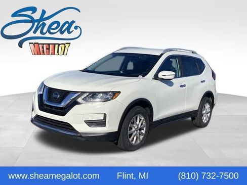 Used 2020 Nissan Rogue SV image 1
