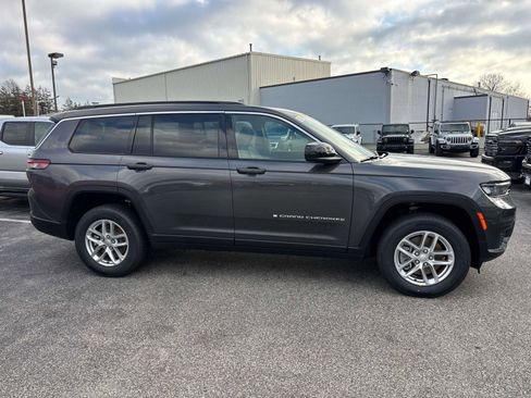 New 2025 Jeep Grand Cherokee L Laredo w/ Luxury Tech Group I image 2