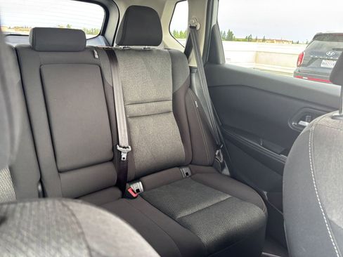 Used 2025 Nissan Rogue SV FWD image 39