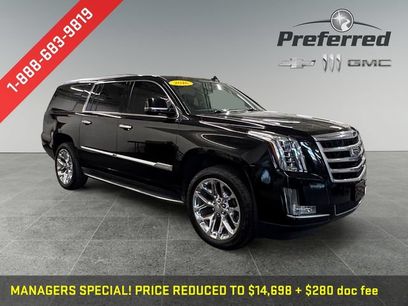 Used 2016 Cadillac Escalade ESV Luxury
